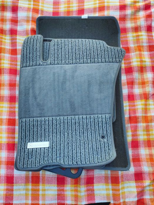 Oryginalne dywaniki rypsowe Mercedes ML W163