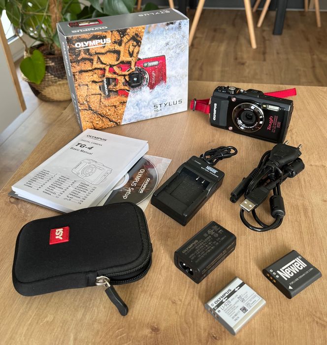 Olympus Stylus TG-4 + dodatki