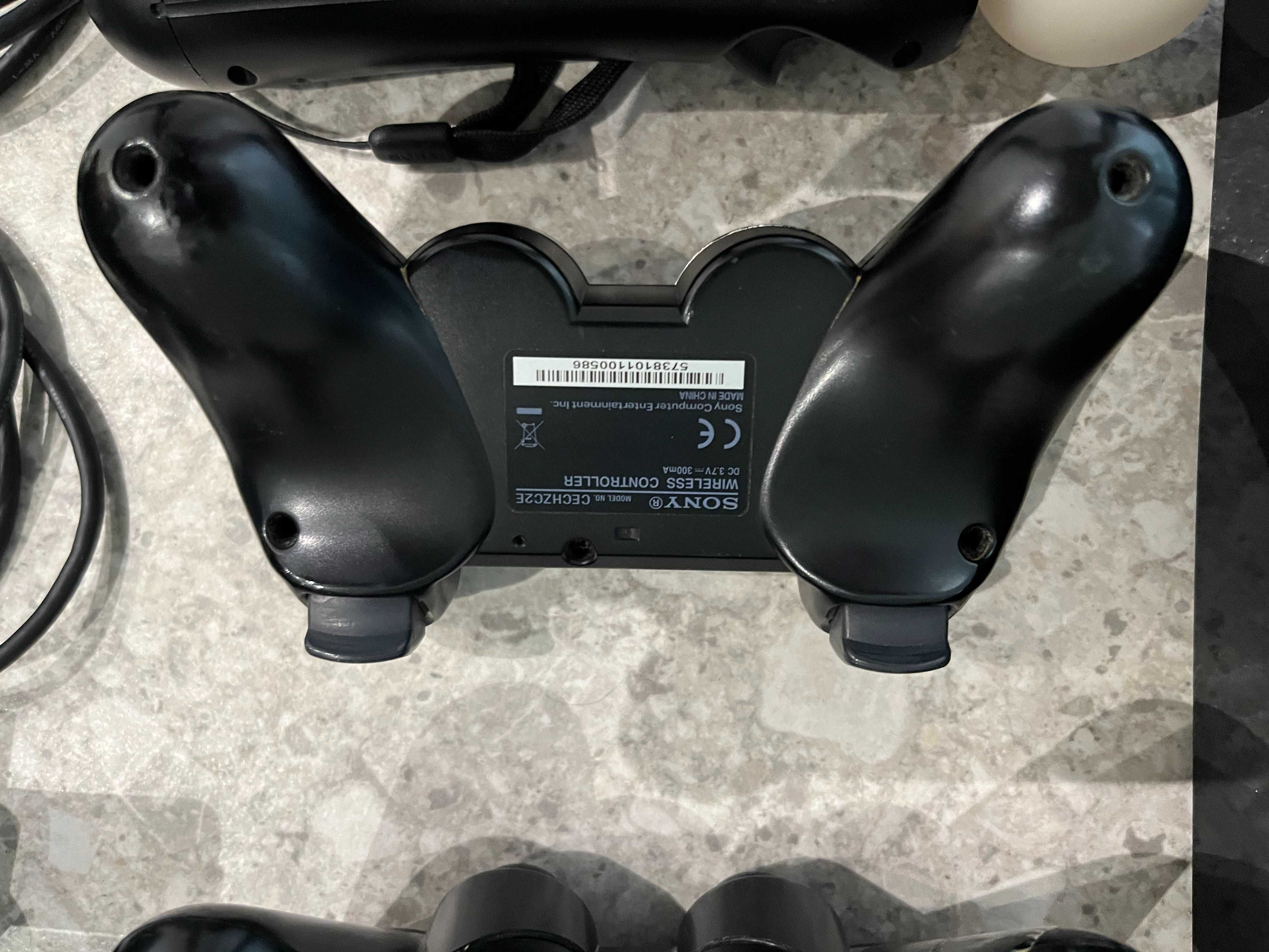 Na sprzedaż akcesoria Kontroler PS3 Move, 2 Kontrolery, i kamera PS3
