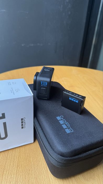 GoPro Hero 13 + Cartão de 128GB + Bateria extra