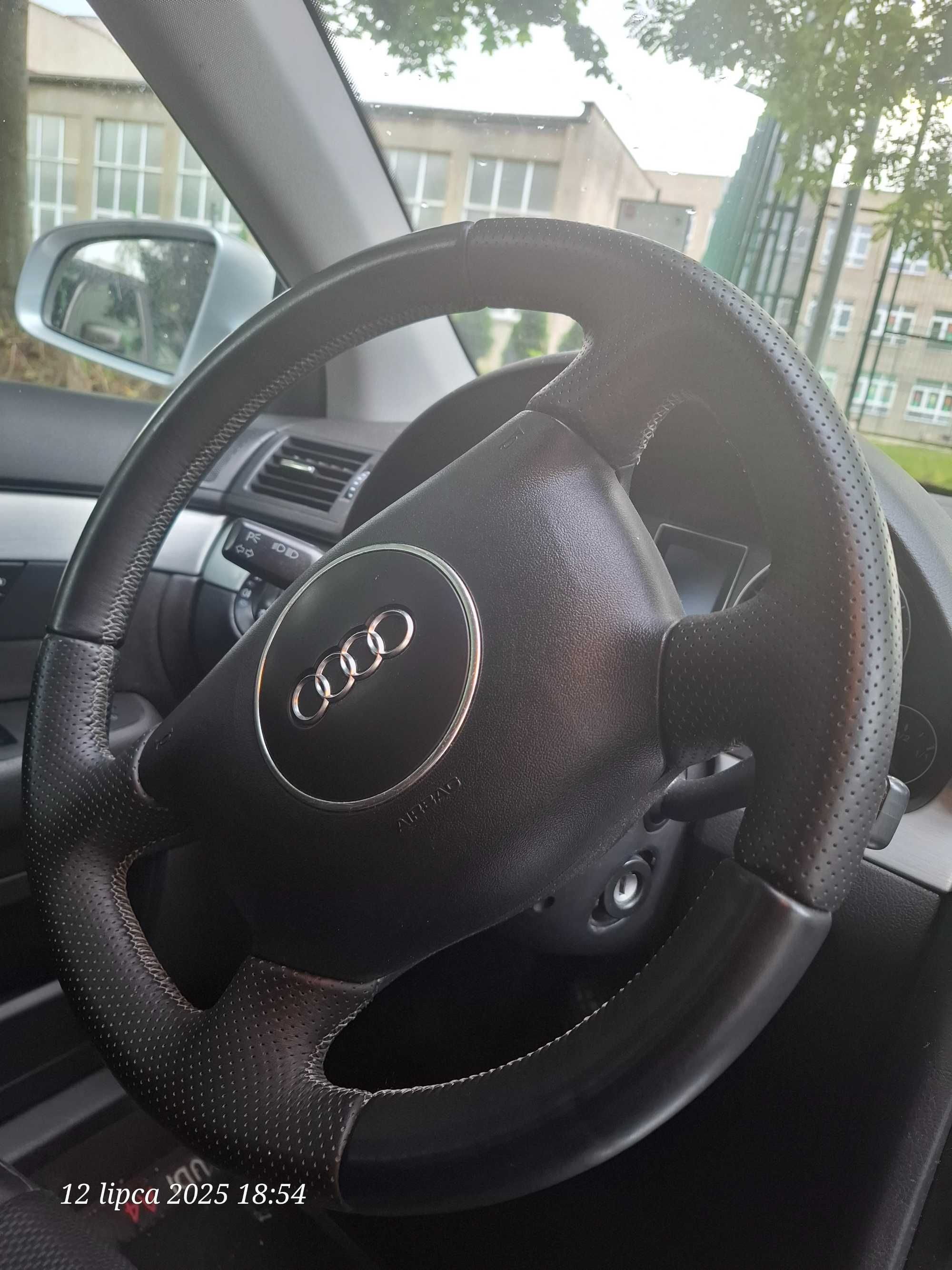 Sprzedam /  Audi A4 B6 2.0 / Zadbany/ Doinwestowany /