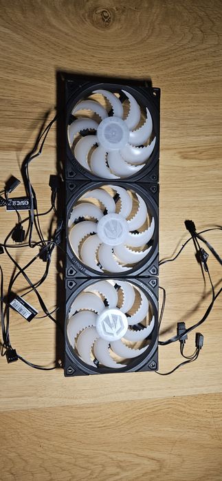 3 Wiatraki Fluctus 120 PWM ARGB