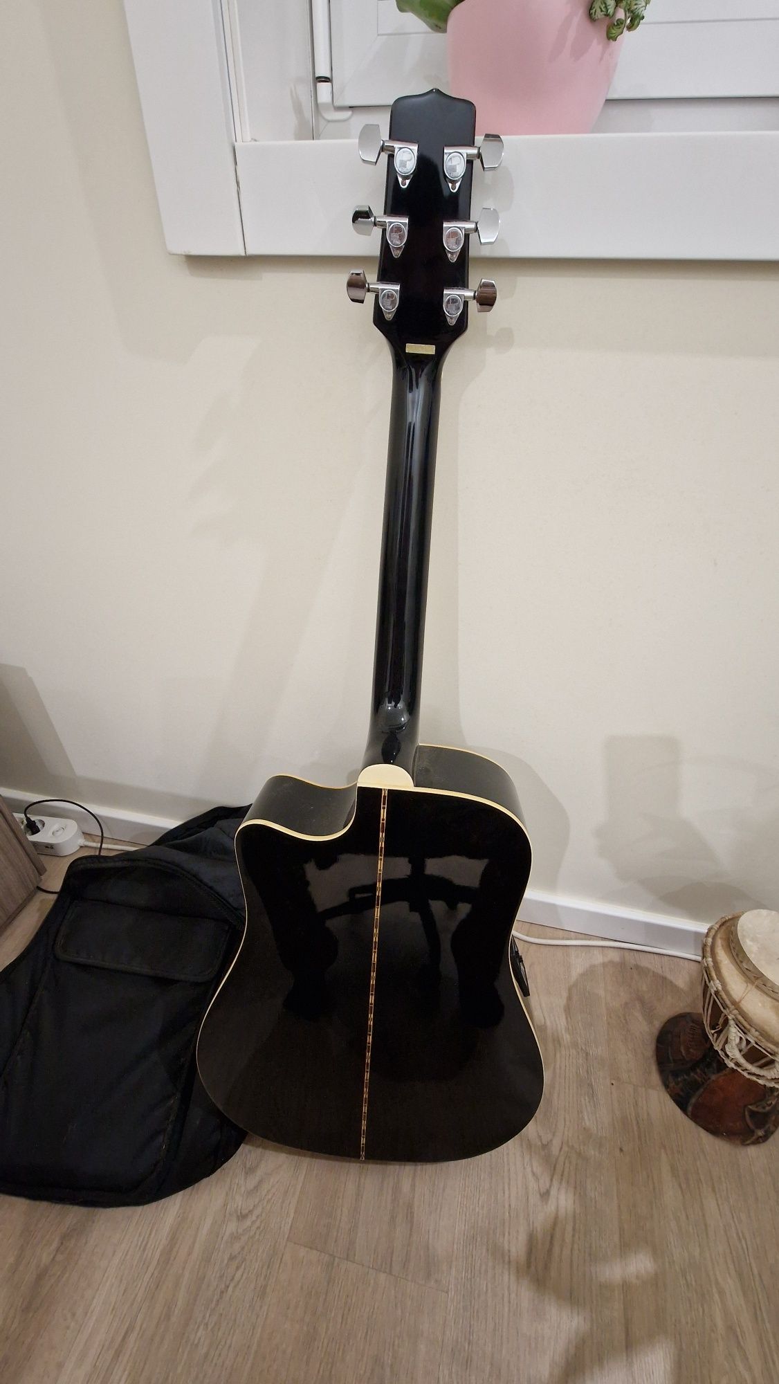 Guitarra Eletroacustica - Jasmine by Takamine