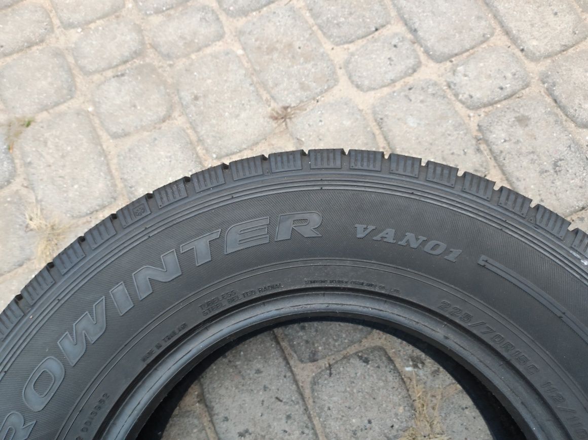 225.70.15c jedna opona Falken EuroWinter Van 01