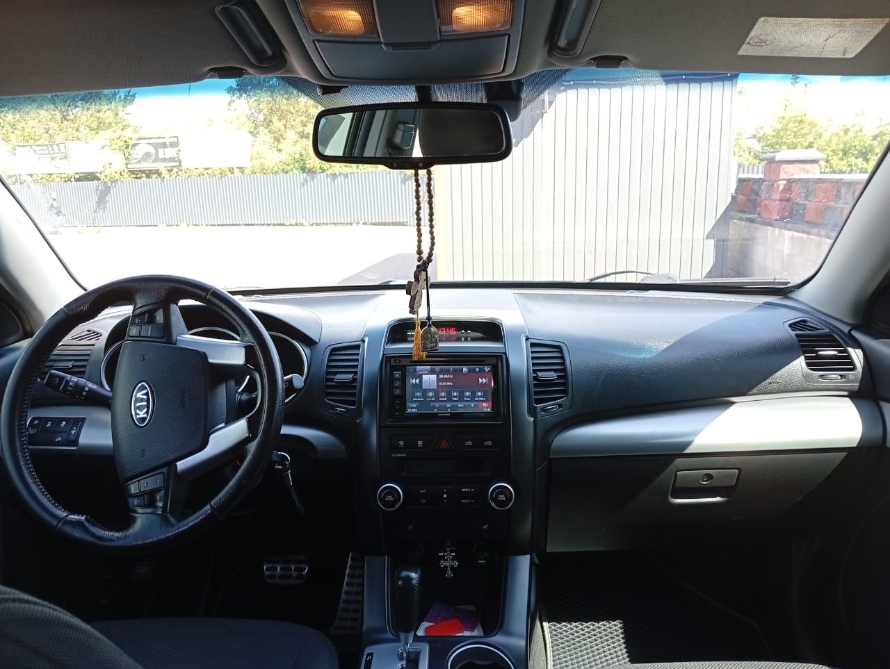 Продам KIA Sorento 2.2d, 4WD, АТ, 197 к.с (145 кВт)
