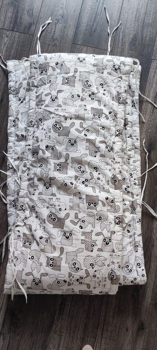 Łóżeczko drewniane z szufladą w kolorze białym+barierka 120x60