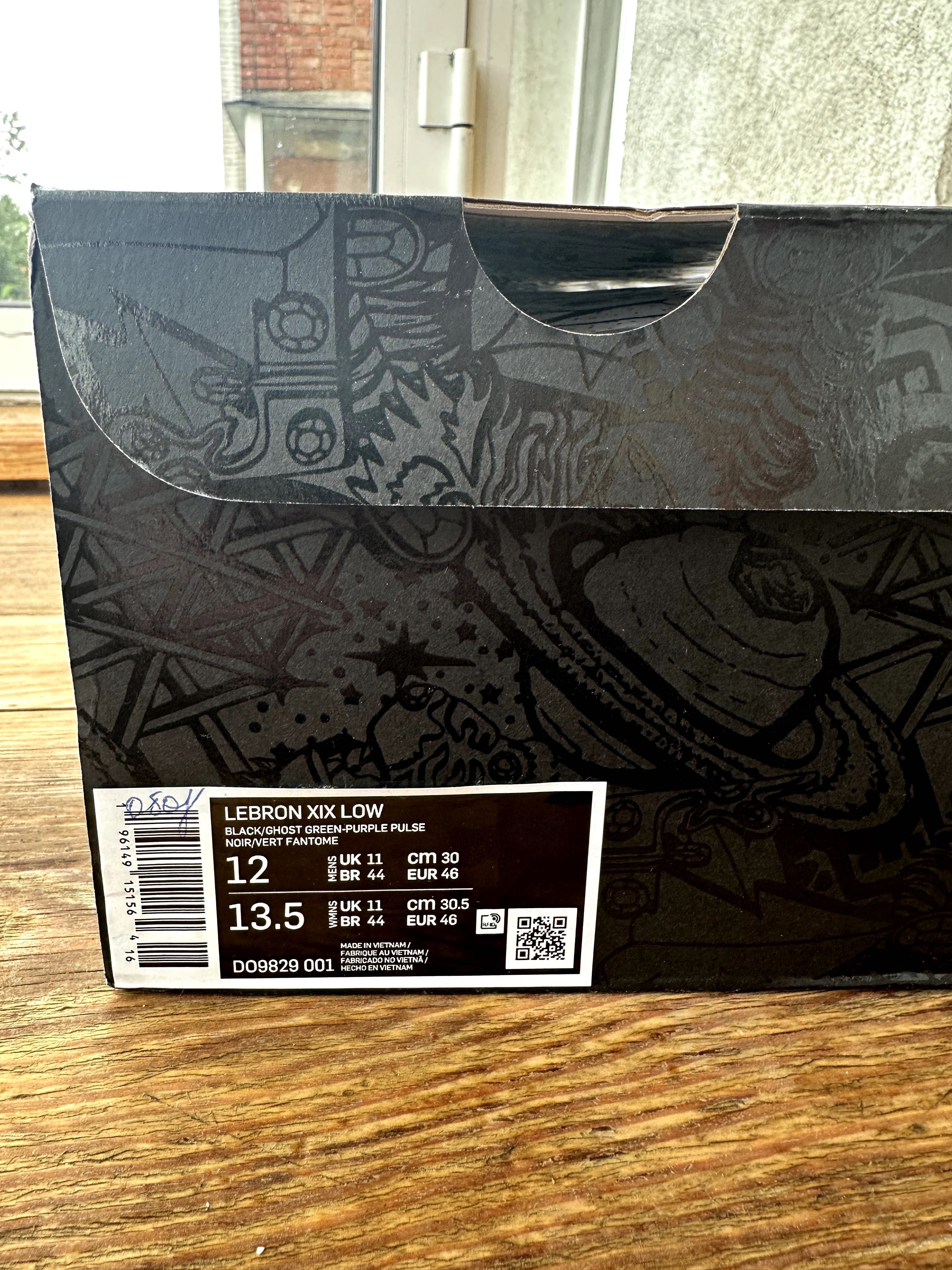 Баскетбольні Кросівки Lebron 19 Low (Оригінал)