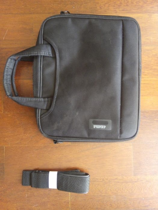 Etui do tabletu lub małego laptopa