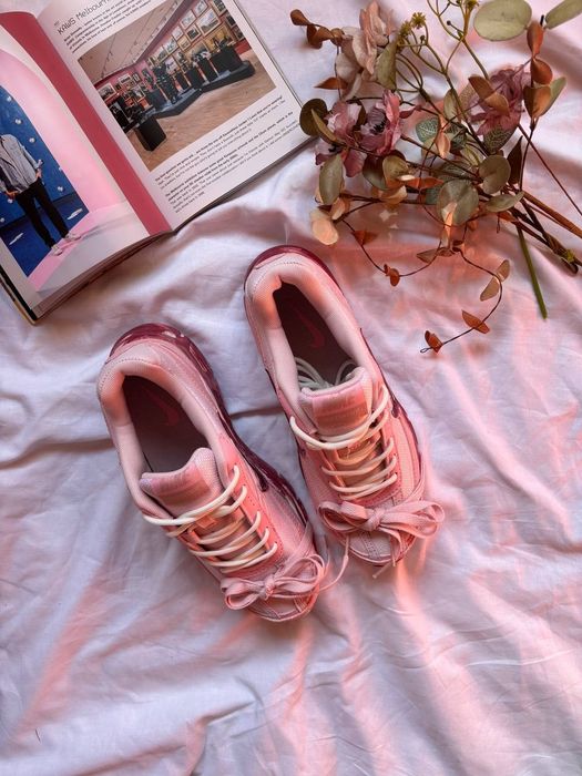 Nike Initiator Custom Pink