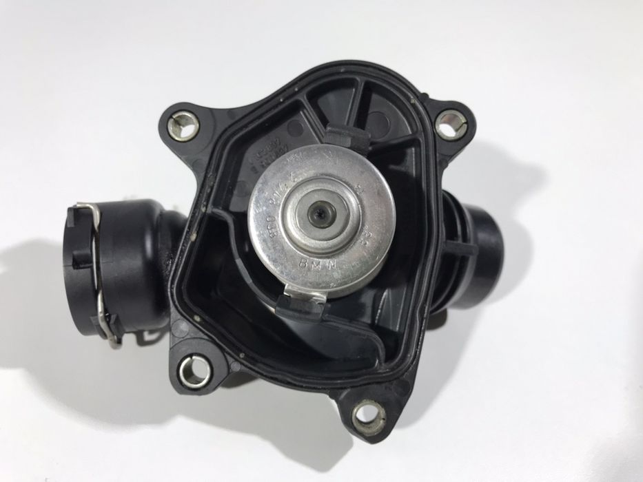 Термостат BMW М57 3.0 д Е39 Е46 Е60 Е90 Е53 Е90 Корпус Термостата БМВ