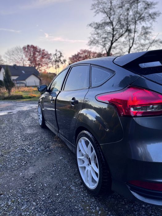 Ford Focus ST 2.0 250KM-2018r