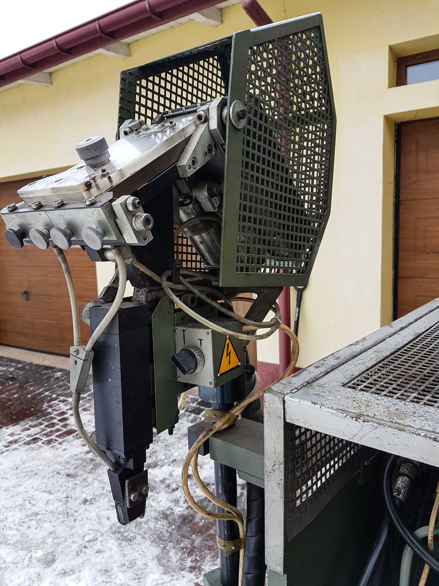 Ćwiekarka pięt i boków Ćwiekarka obuwnicza