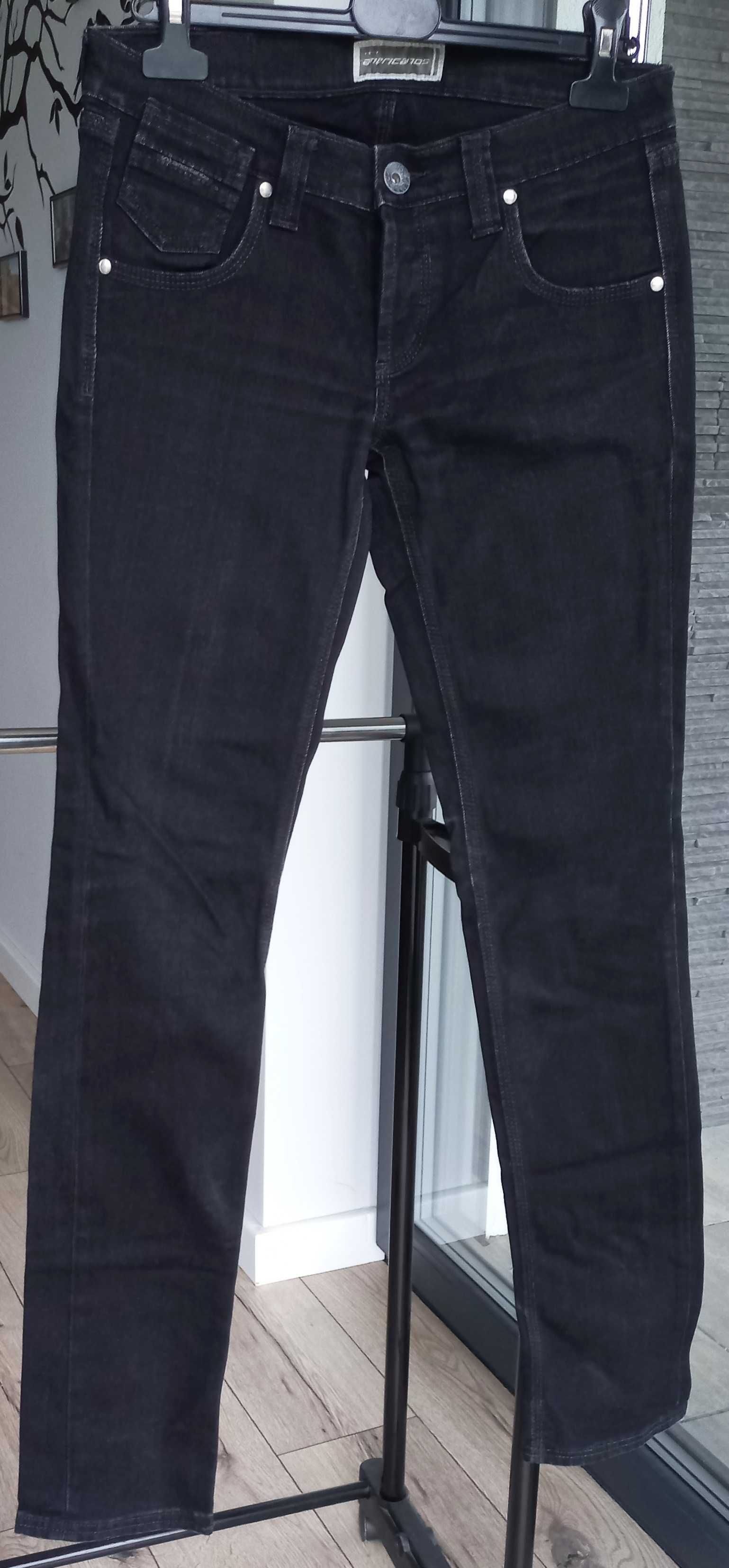 Czarne spodnie jeansowe dżinsowe Americanos 38 M W29 L34