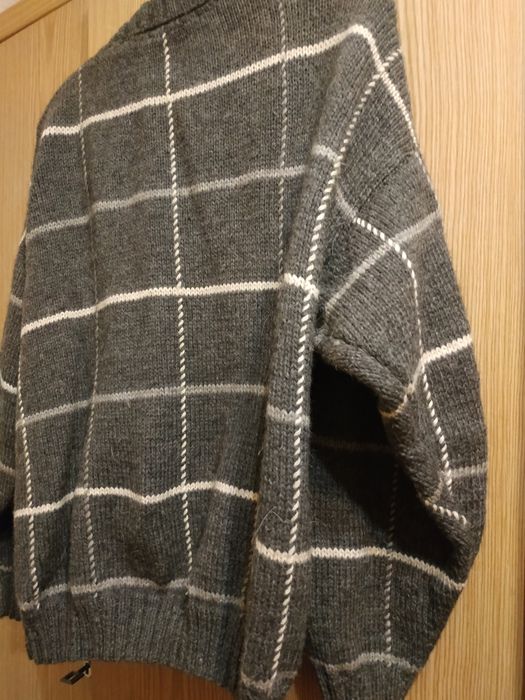 Жакет женский вязаный.ручная вязка,очень красивый.натуральная шерсть