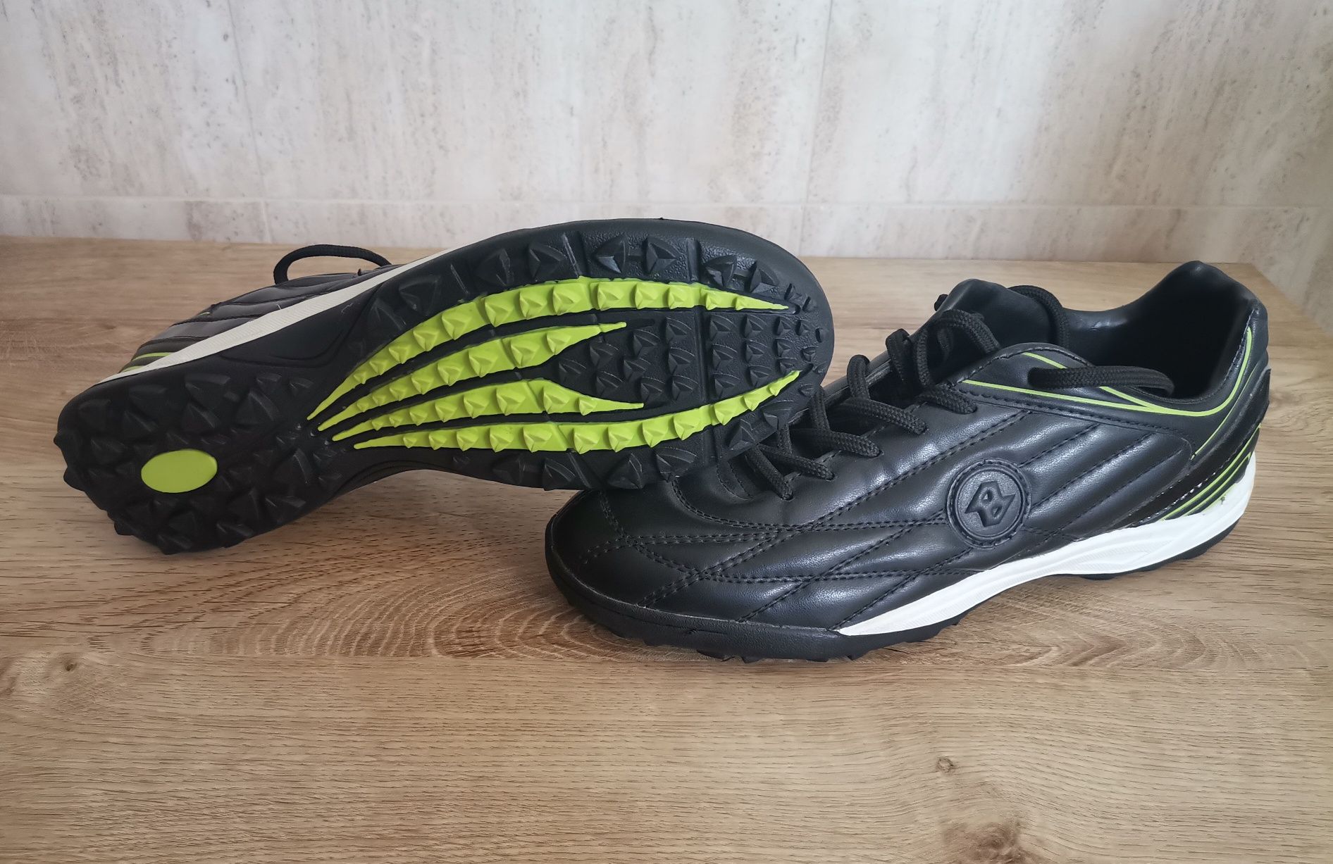 Nowe buty sportowe turfy Alex Athletics 40 piłka nożna