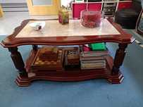 Mesa de centro em cerejeira