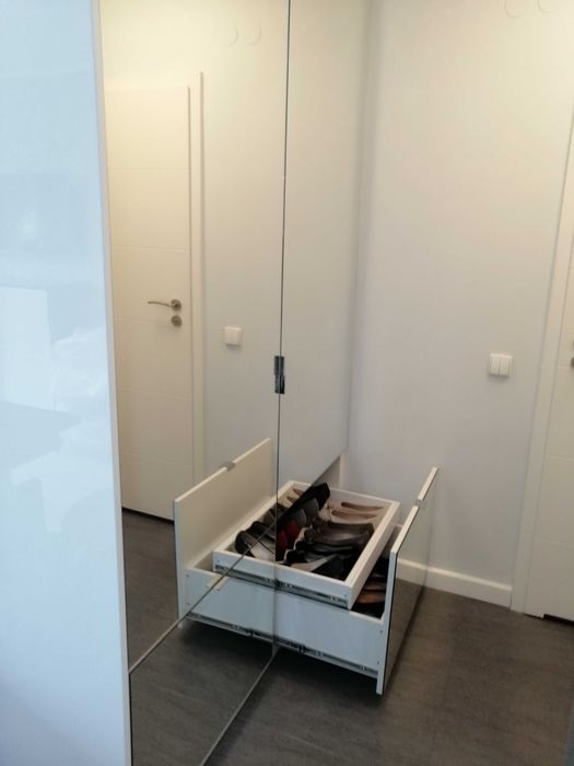 Meble na wymiar/ Szafy na wymiar / Meble kuchenne / Drzwi przesuwne