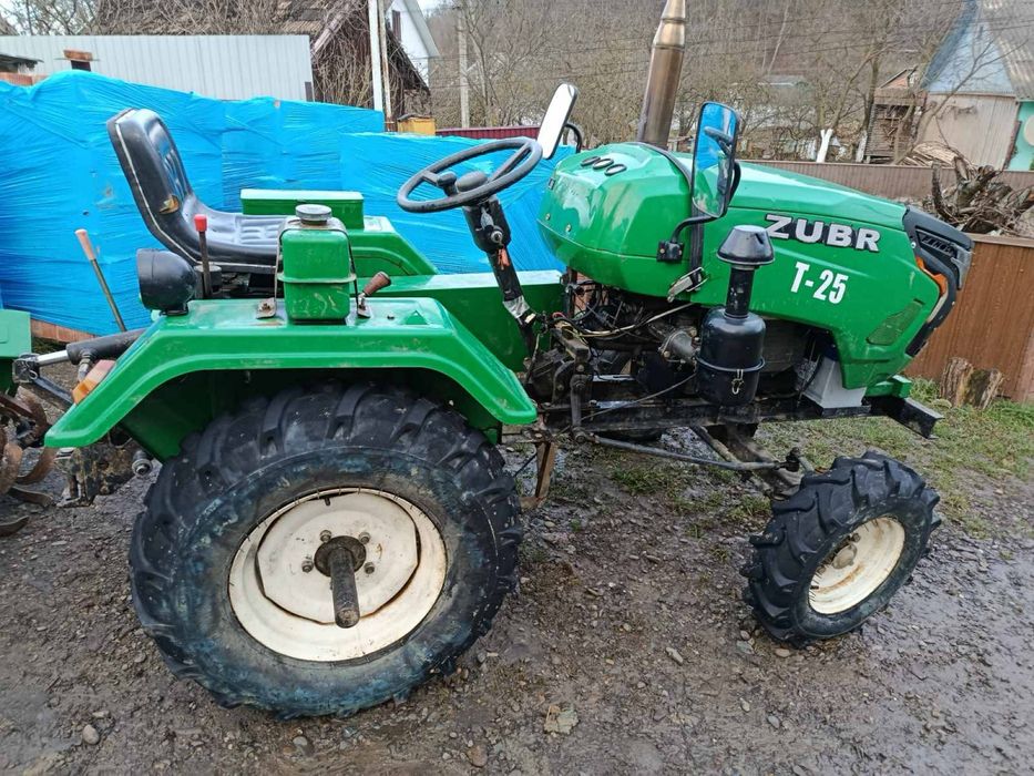 Продам трактор у хорошому стані Zubr t 25