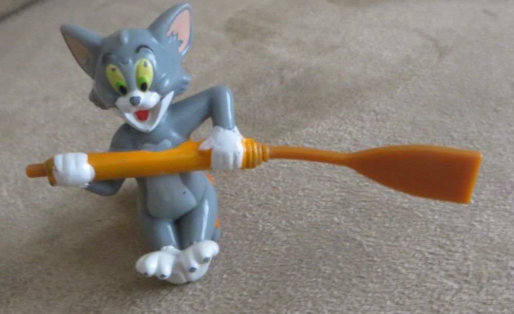 Tom & Jerry Character Series + DVD Offer 'Down the Drain'64409573176962120