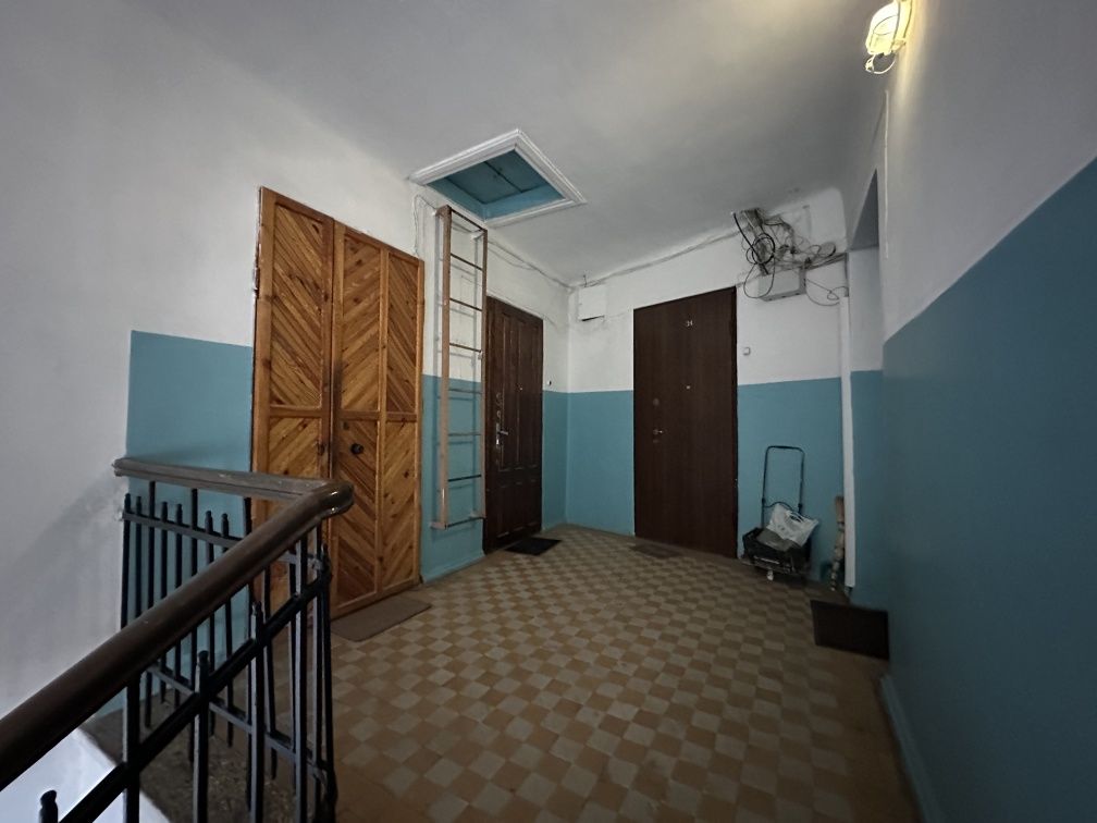 Продам 2-х комнатную квартиру "сталинку" по ул. Фалеевская/ЖД Вокзал