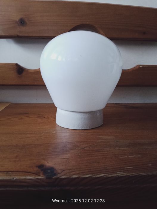 Kinkiet w stylu Bauhaus