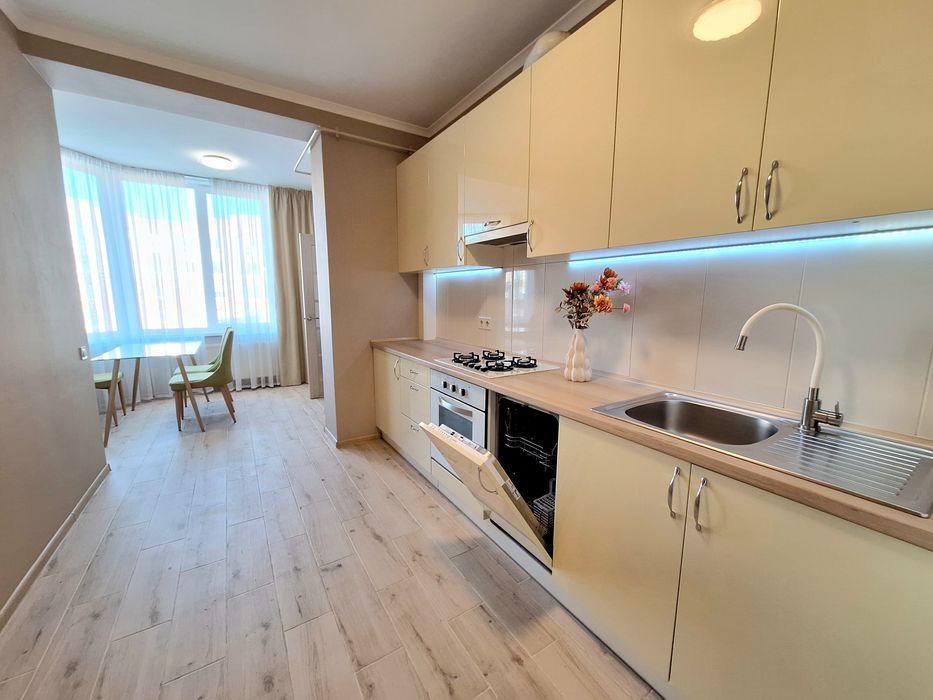 Простора 2 кім квартира в ЖК Софія Сіті,  67 м2, Є 3 РОКИ