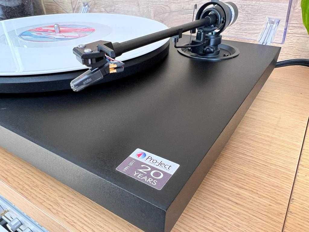 Gramofon Limitowany PRO-JECT 1-Anniversary + Ortofon OM 10