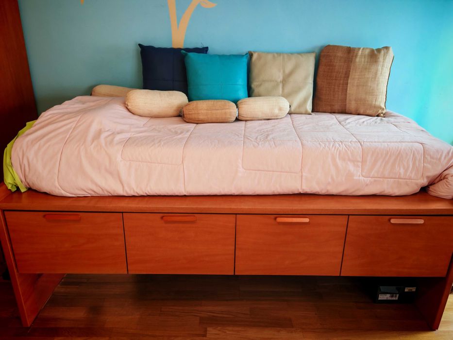 Cama solteiro com cama extra e 4 gavetões