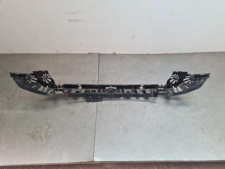 Guia de pára-choques trás central BMW 1 (F20)