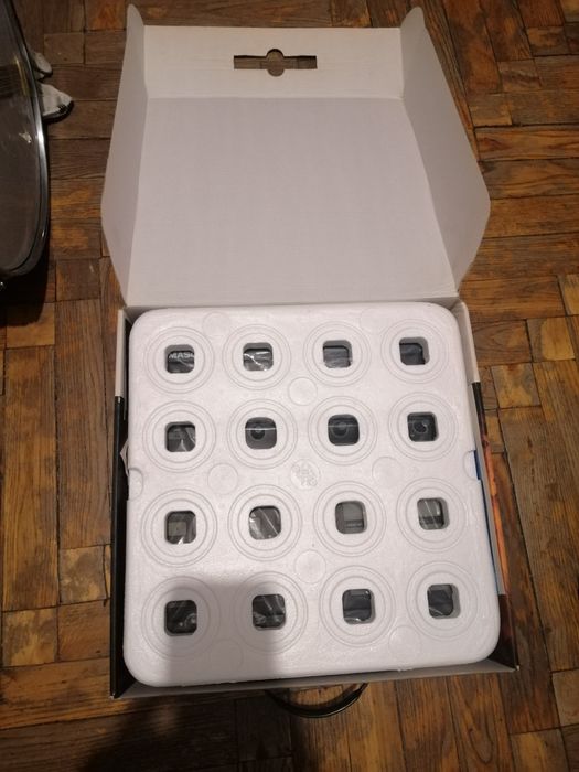 Продам драм машину-сэмплер MASCHINE MK2