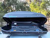 [ALUGUER] Bagageira - Mala Tejadilho NORAUTO Bermude 100