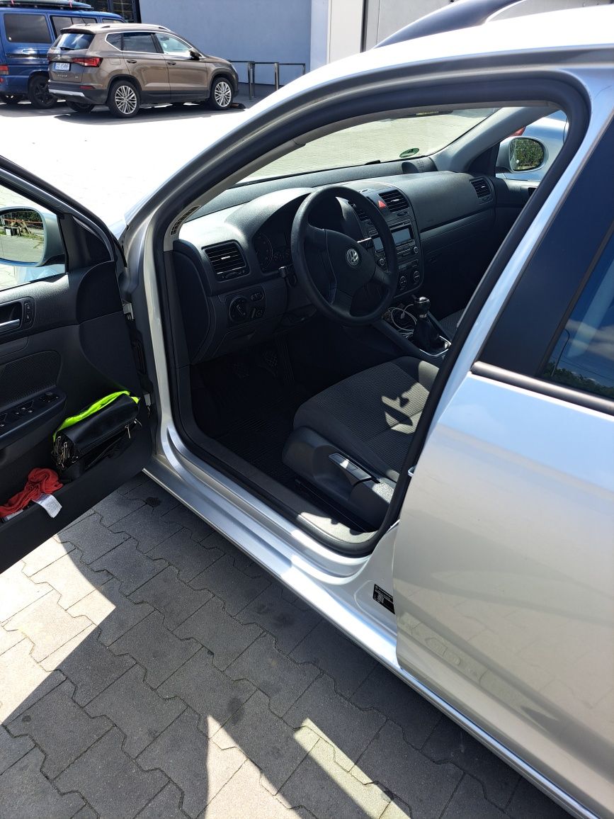 Volkswagen Golf V 1.4 MPI+ LPG