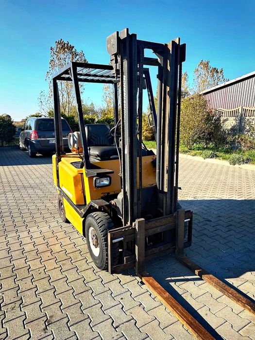 wózek widłowy JUNGHEINRCH TFG20 LPG udźwig 2000kg 3.30m przesuw boczny