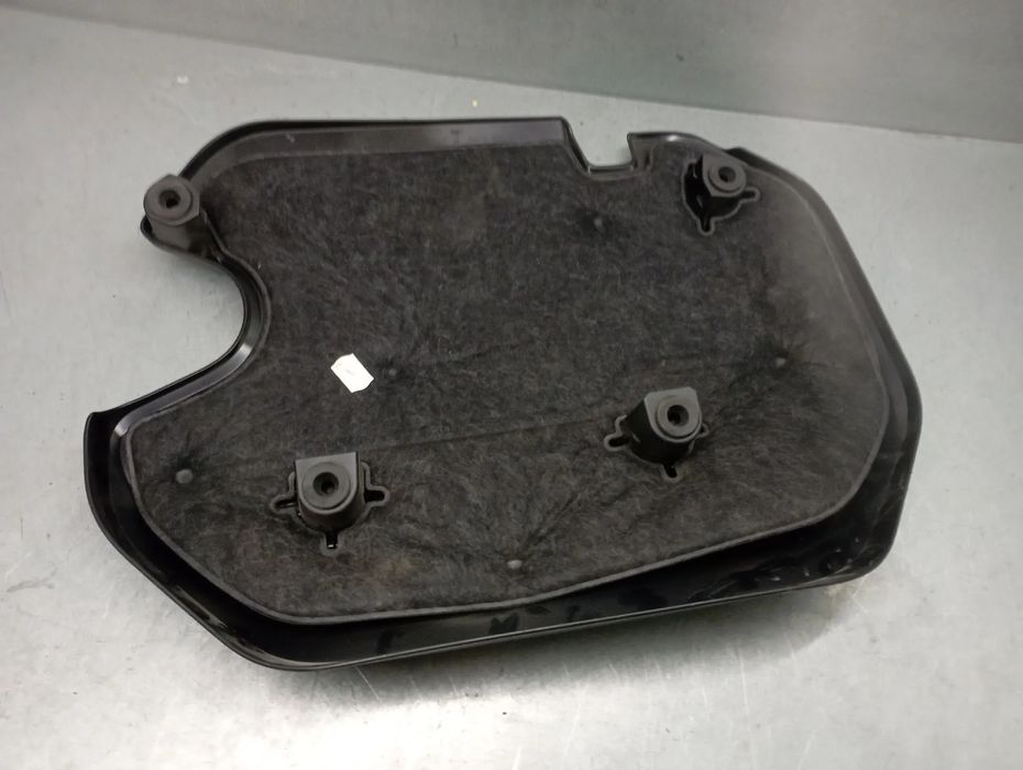 Cobertura do motor / blindagem superior do motor BMW 1 (F40)