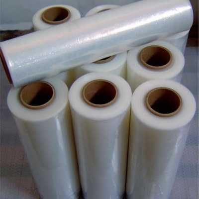 Folia stretch 23 my, waga brutto 3 kg (2,7 kg samej folii)
