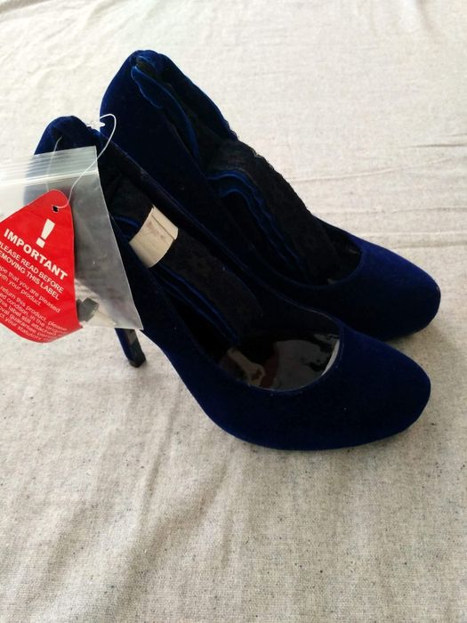 НОВЫЕ туфли туфельки велюр  туфлі випускні
