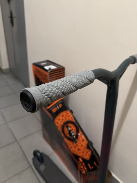 Трюковой самокат District HTS Complete Scooter Litmus
