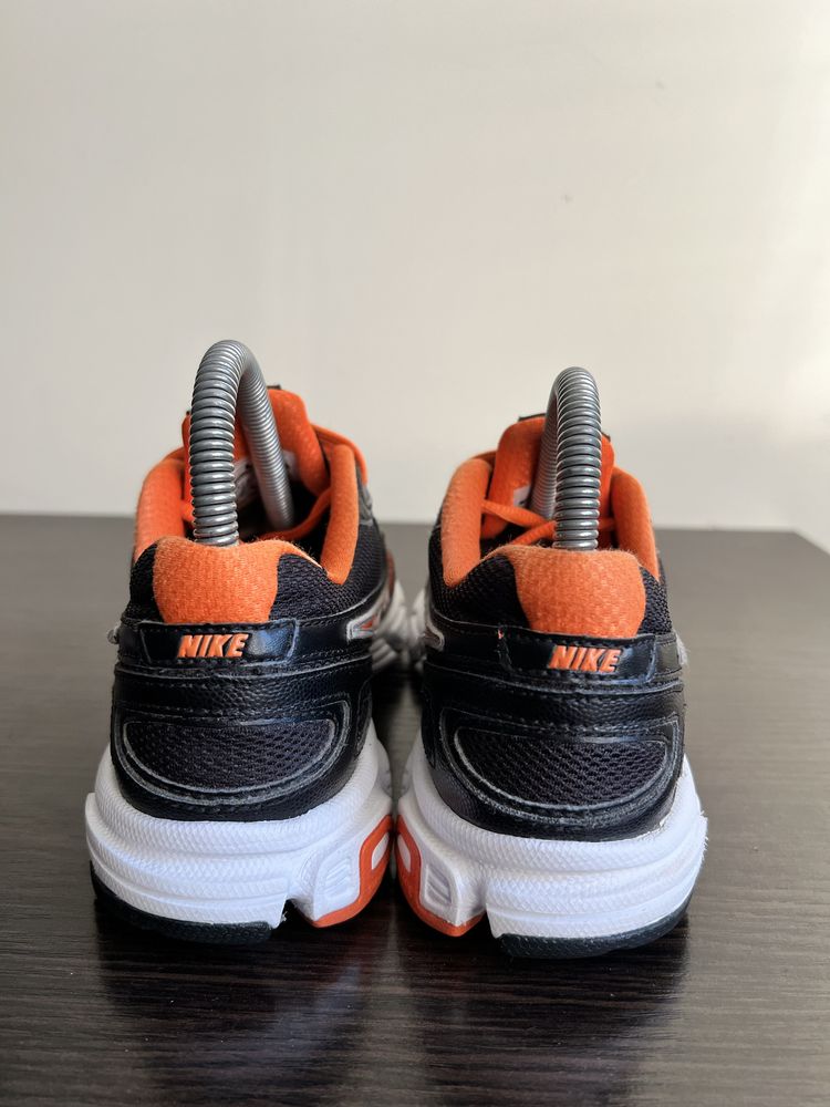 Кросівки NIKE INCINERATE (GS) 431957-006 Розмір 38 на 24 см