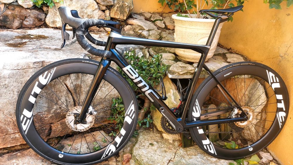 BMC TeamMachine SLR01 disco AXS t54