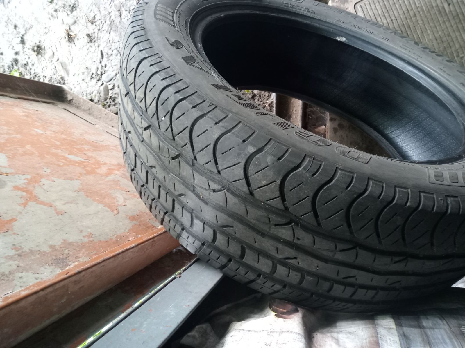 Колеса, Літня резина R17 215/55 Б/У