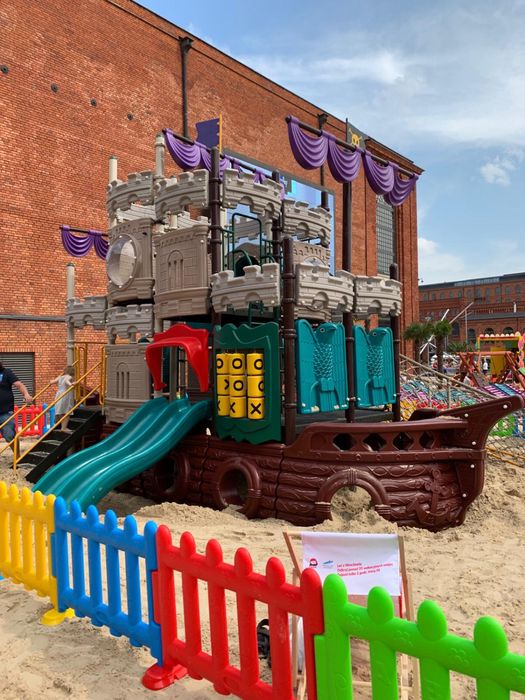 Plac zabaw dla dzieci statek