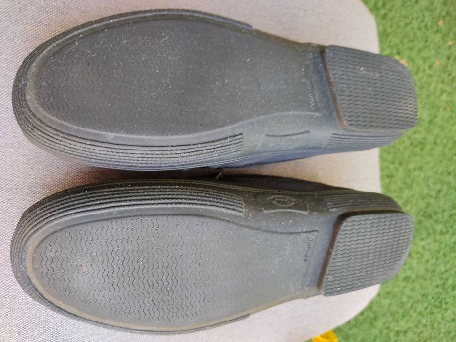 Замшеві туфлi від виробника Tod's Vibram. Розмір 26.5 см