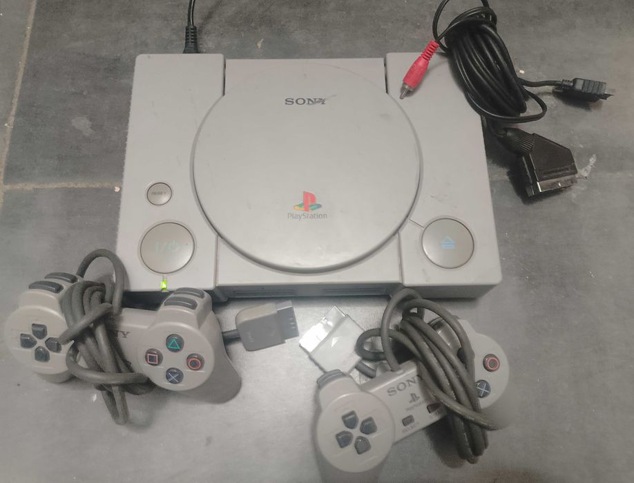 Sony PS One model 5552 +2 консоли