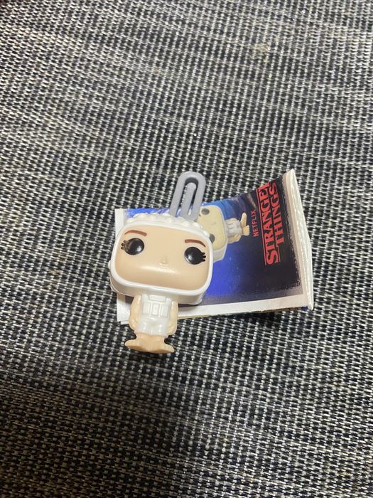 Kinder Joy Stranger Things Eleven