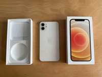iPhone 12 biały z pokrowcem