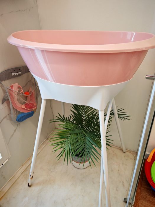 Banheira Luma com suporte pés e redutor bebé