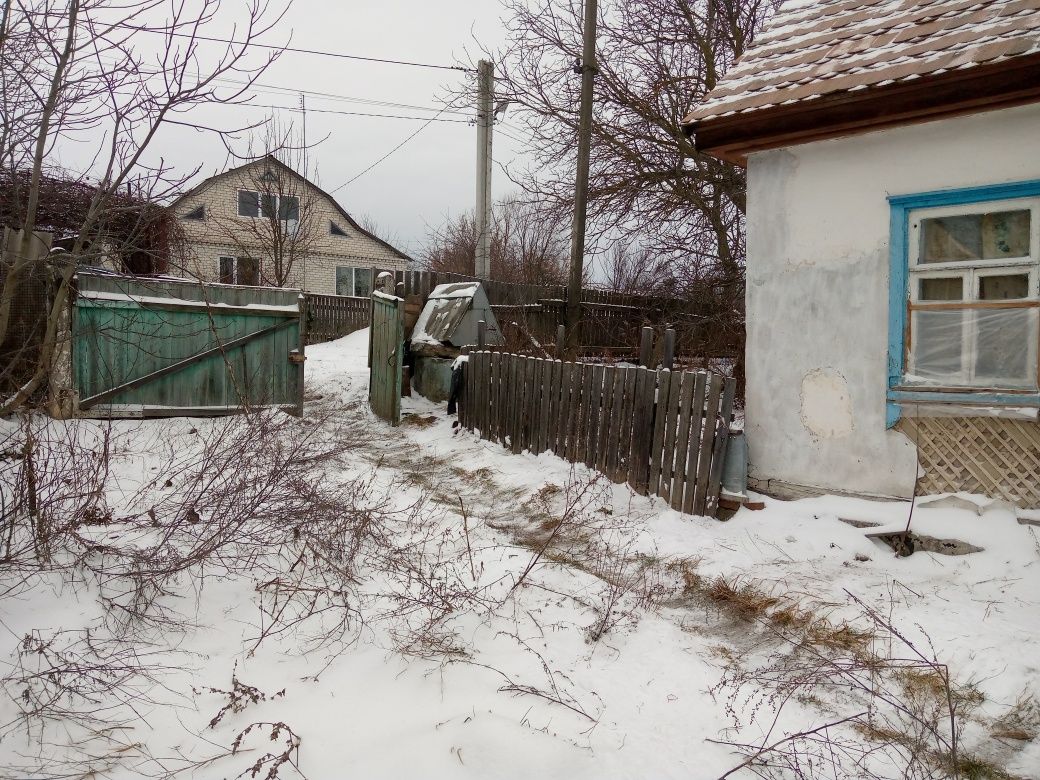 Продається дерев'яний будинок в с. Українка