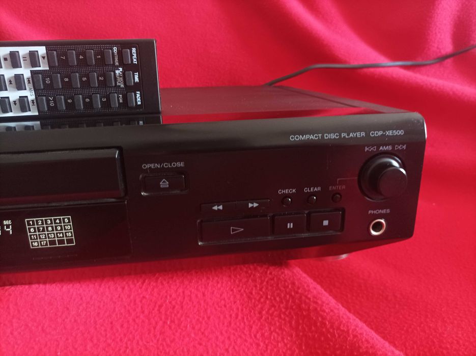 Sony CDP-XE500 -  Compact Disc Player - Com Controlo Remoto - Vintage