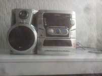 Музичний цент LG LMS-M140