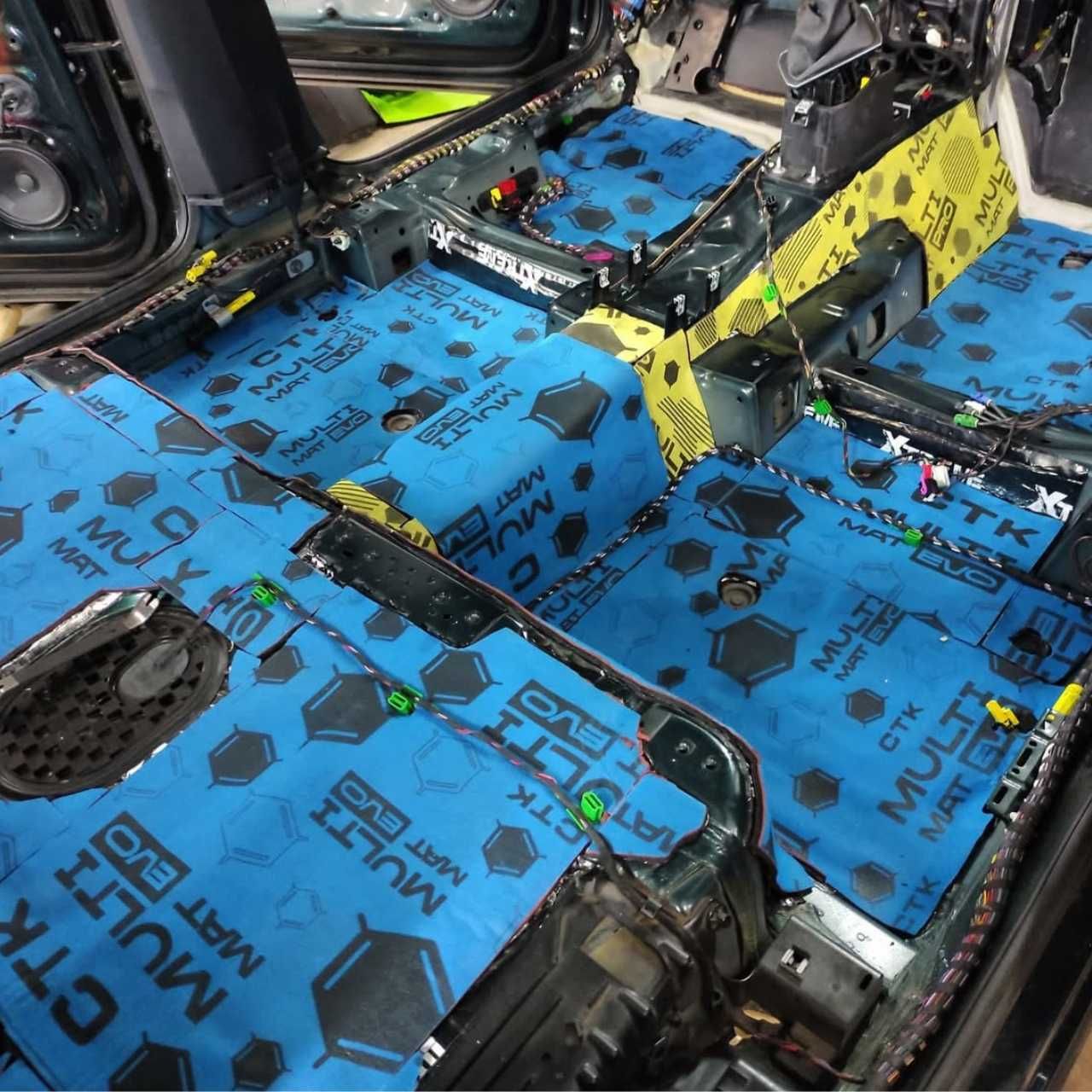 Самоклеюча шумо-віброізоляція CTK MULTIMAT EVO Товщина 7,5 мм 37x50 см